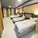 اتاق چهارتخته هتل تحت پالاس (Taht Palac) وان