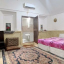 اتاق سه تخته شماره دو (همکف) اقامتگاه بومگردی شاخه نبات یزد