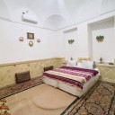 اتاق دو تخته شماره سه (همکف) اقامتگاه بومگردی شاخه نبات یزد