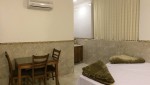 مهمانپذیر اقاقیای سفید