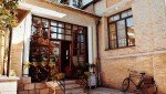  اقامتگاه بومگردی خانه باغ ایرانی