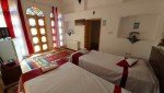 اقامتگاه بومگردی شعرباف