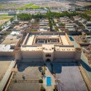 اقامتگاه سنتی قلعه وزیر میبد