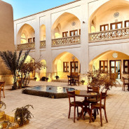 اقامتگاه سنتی سرای طاق چشمه آران و بیدگل