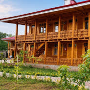 اقامتگاه بومگردی گیل خاتون (دنسه) رشت