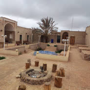 اقامتگاه بومگردی بابا حاجی حلوان طبس