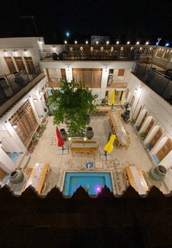 اقامتگاه سنتی خانه بهشتیان اصفهان