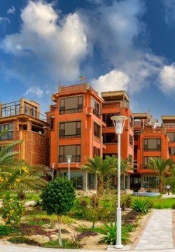 مجتمع اقامتی فاروس کنگان
