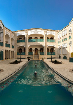 اقامتگاه سنتی پرشیا کاشان