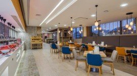 هالیدی این (Holiday Inn)