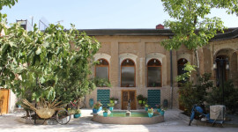 اقامتگاه سنتی نبوی قزوین