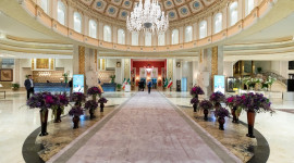 اسپیناس پالاس