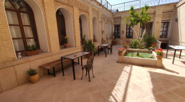 اقامتگاه سنتی صوفی راز شیراز