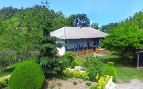 اقامتگاه بومگردی خشایار تالش