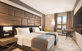 هتل ویندهام گرند (Wyndham Grand) تفلیس 4