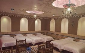 اتاق پنج تخته هتل یلو آران و بیدگل