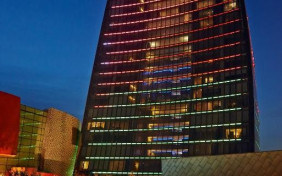 هتل فیرمونت فلیم تاورز (Fairmont Flame Towers) باکو