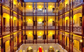 هتل شاه پالاس (Shah Palace) باکو