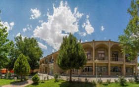 هتل جهانگردی بسطام