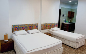 سوئیت سه تخته هتل ناکو بوشهر