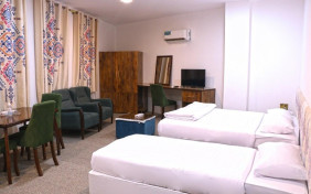 اتاق دوتخته رو به دریا(توئین) هتل ناکو بوشهر