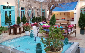 اقامتگاه بومگردی سرای هاتف اصفهان