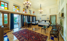 اتاق سه تخته شاه نشین اقامتگاه سنتی کریاس ( درجه یک ) اصفهان