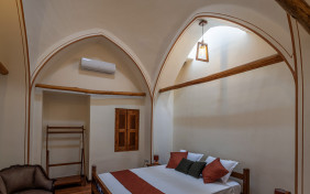 اقامتگاه سنتی میدان کوچک اصفهان 3