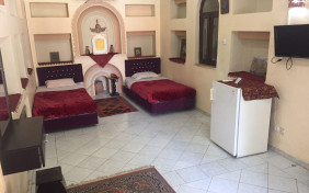 اتاق دو تخته هتل ارگ تاریخی گوگد گلپایگان