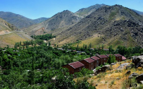 واحد اقامتی ویلا های کوهستانی گنجنامه همدان 2