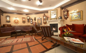 سه تخته استاندارد هتل کاراجا (Karaca) ازمیر