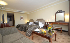 دو تخته استاندارد هتل کاراجا (Karaca) ازمیر