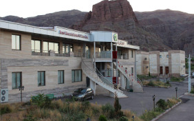 مجتمع اقامتی ویلاهای کوهستانی ارس جلفا