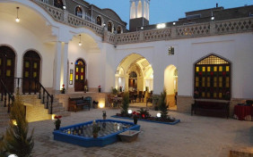 اقامتگاه سنتی آمیرزا کاشان