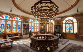 اقامتگاه سنتی فانوس ویونا کاشان 3