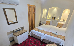 اتاق دو تخته ماه عسل اقامتگاه سنتی کاشانه روشن کاشان