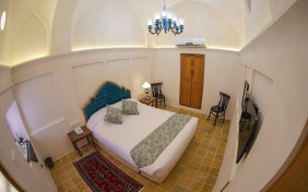 اتاق دو تخته دبل کاشانه 101 اقامتگاه سنتی سرای کاسیان کاشان