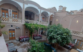 اقامتگاه بومگردی خانه نقلی کاشان