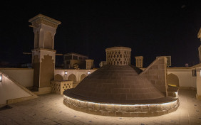 اقامتگاه سنتی بوتیک سرای قجر کاشان 2