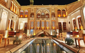 اقامتگاه سنتی صباغیان کاشان