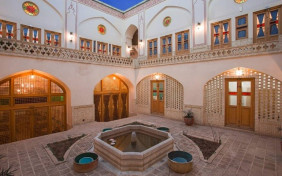 اقامتگاه سنتی سرپله کاشان