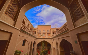 اقامتگاه سنتی سروا کاشان 2
