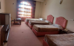 اتاق چهار نفره هتل گواشیر کرمان