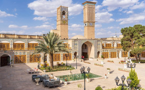 هتل بوتیک کاروانیکا کرمان 1