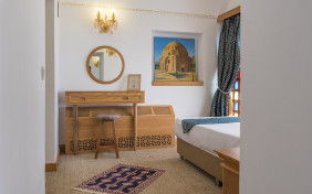 اتاق دو تخته دبل باغ هتل بوتیک کاروانیکا کرمان