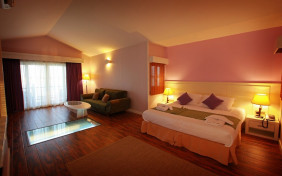 اتاق دو تخته روبه دریا هتل ترنج کیش