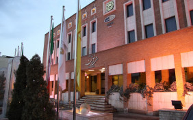 هتل آبان مشهد