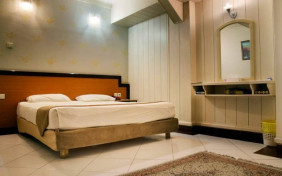 اتاق دو تخته اکونومی هتل اطلس مشهد