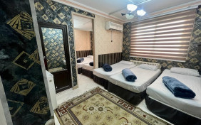 اتاق پنج تخته خانه مسافر ماریشان مشهد