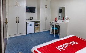 اتاق دوتخته هتل صدرا مشهد